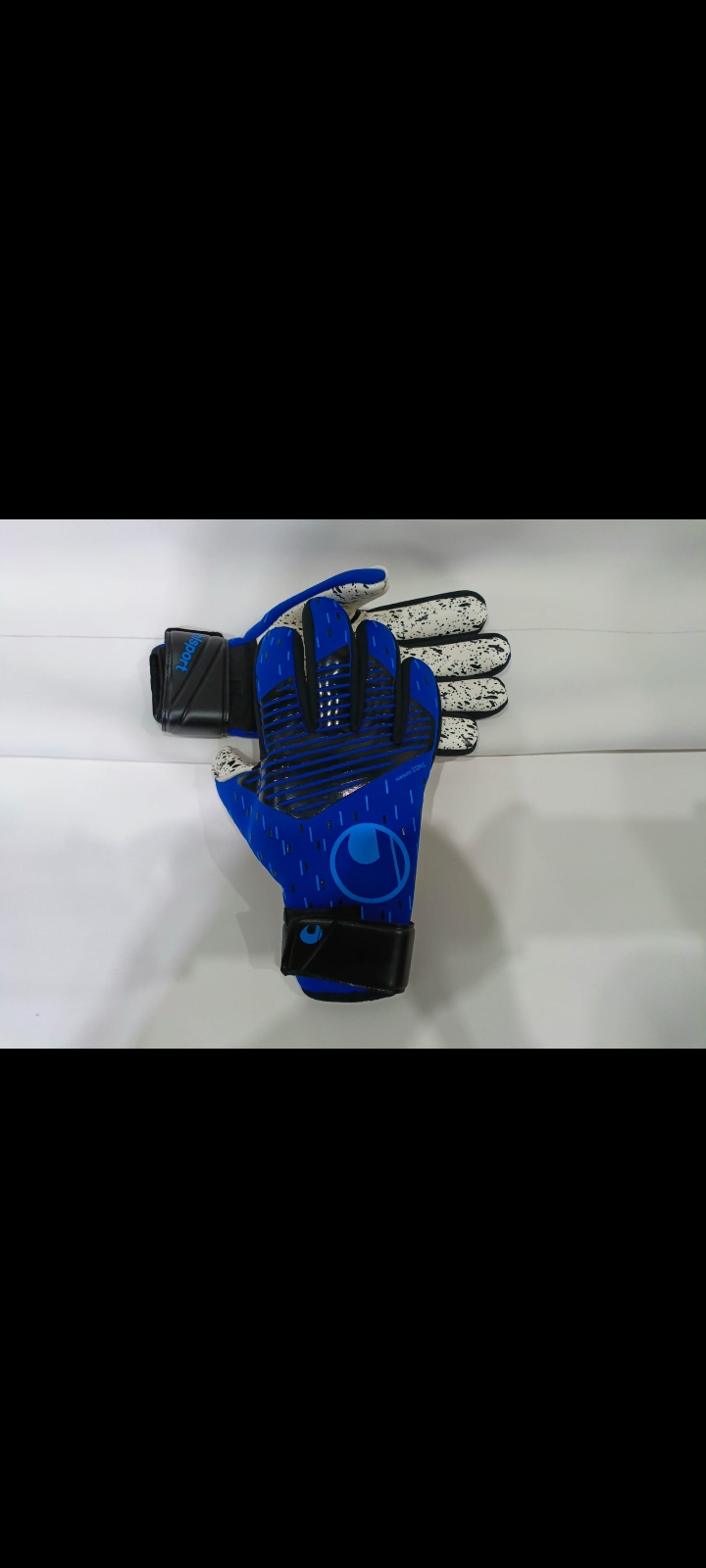 Pro Goalkeeper Gloves - Grip 3